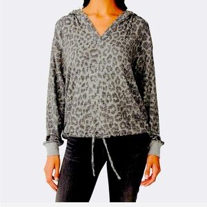 Lucky NWT Grey Leopard Sweater with Hood, Size XS